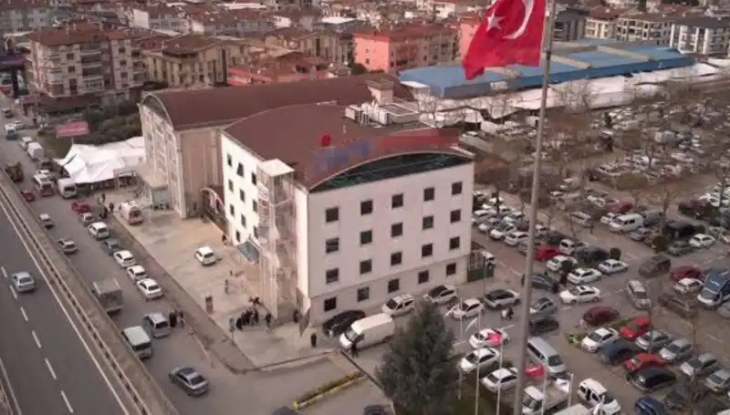 Hayat Kurtaran Karar: Özel Hastaneye Deprem Mührü ile Güçlendirme Yapıldı!