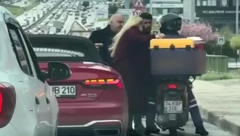 D-100'de Korku Dolu Anlar: Motokuryeye Silahlı Saldırı Gerçekleşti