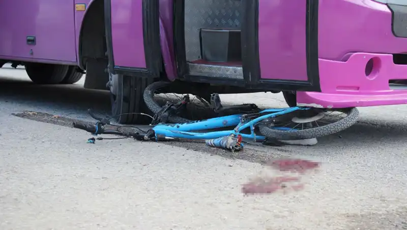 Bisikletle Oynayan Çocuk, Talihsiz Bir Kaza ile Hayatını Kaybetti