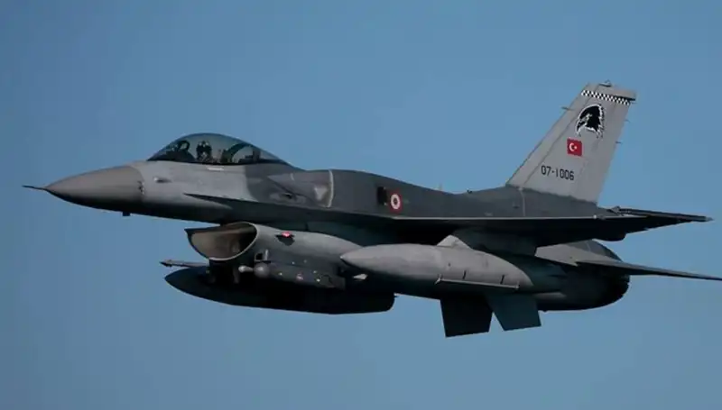 Türk Jetleri, İsrail'i Koruma Görevinde Mi? DMM'den Açıklama Geldi!