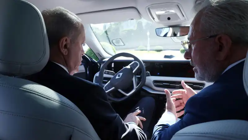 Cumhurbaşkanı Erdoğan, Togg'un Yepyeni Modeliyle İlk Test Sürüşünü Gerçekleştirdi