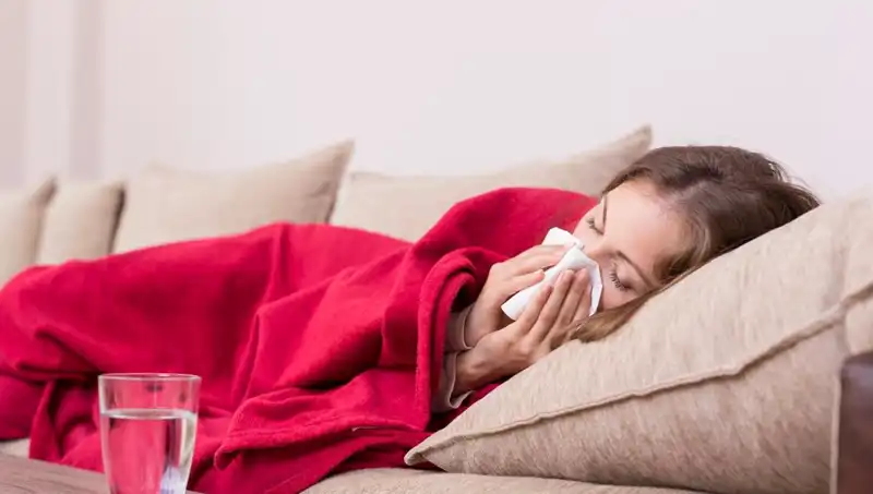 Sık Öksürük ve Hapşuruk: Hangi Vitamin Eksiklikleri Sizi Etkiliyor?