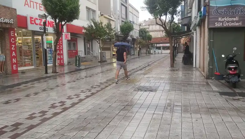 Kırklareli’de Sağanak Yağış Hayatı Olumsuz Etkiledi: Tüm Detaylar Burada!