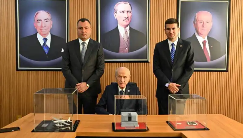 MHP Lideri Bahçeli, Ülkü Ocakları'nda Gençlerle Buluştu: Hedefler ve Vizyonlar