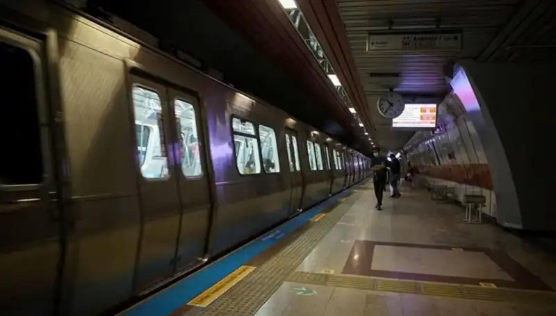 İstanbul'un Kalbinde İki Yeni Metro İstasyonu Hizmete Girdi: Taksim ve Şişhane