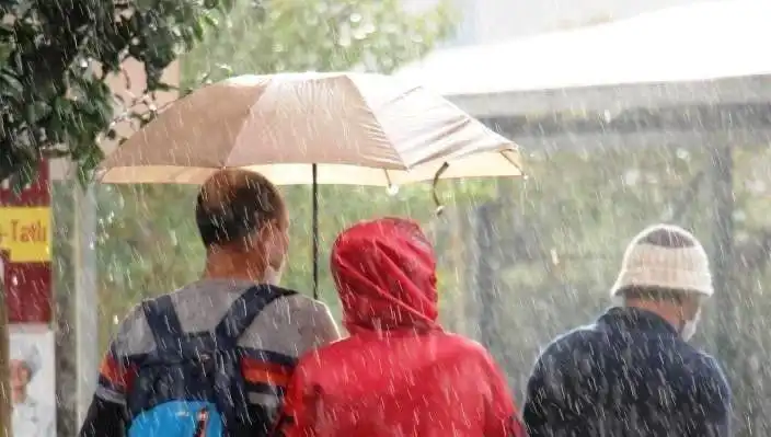 Aydın'da Şiddetli Sağanak Yağış Kapıda: Meteoroloji'den Kritik Uyarı!