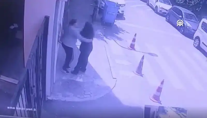 İstanbul’da Lise Tuvaletinde Yaşanan Dehşet Olayı Öğrencileri Şoke Etti