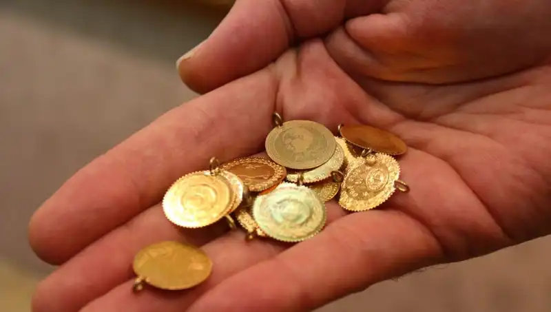 Altın Fiyatları Düşüşte: 30 Nisan Güncel Verilerle Öğrenin