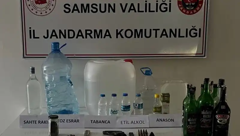Samsun'da Sahte İçki Operasyonunda Litrelerce Sağlığa Zararlı Ürün Ele Geçirildi