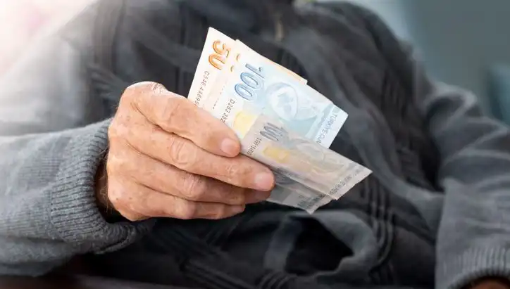 Emekli İkramiyesi 4 Bin TL Oluyor: Genel Kurul'da Kritik Teklif