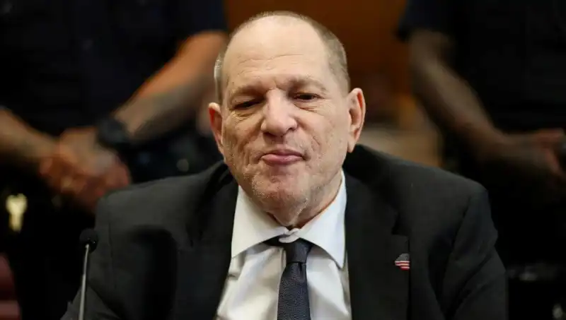 Hollywood’un Skandal İsimlerinden Harvey Weinstein, Yeni Suçlamalarla Yeniden Mahkum Edildi