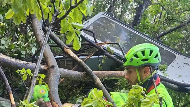İtalya'da Teleferik Faciası: Koptu Çekme Halatı, Dört Hayat Kaybı