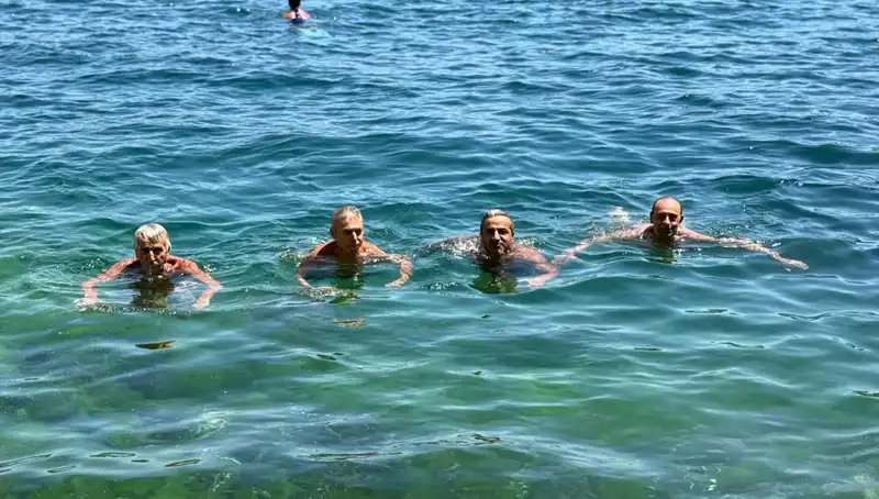 Sıcak Hava Dalgası: Termometreler 36 Dereceyi Gördü, Plajlar Dolup Taştı!