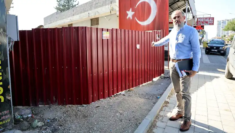Tapulu Arazim Diyerek Sokağı Kapatan Çiftçi: Geçim Mücadelesinin Ardındaki Gerçekler
