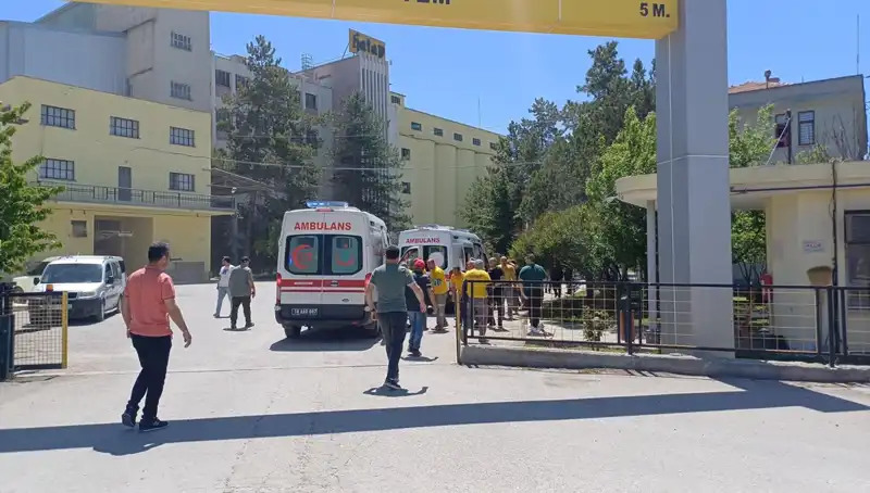 Çorum'da Un Fabrikasında Şok Edici Patlama: İki Tarafa Yaralılar Var!