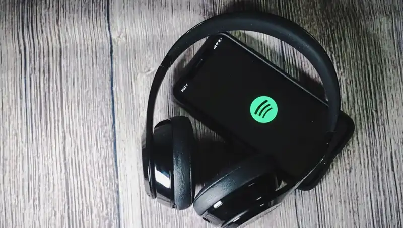 Yapay Zeka Çağında Müzik: Spotify, Ölü Sanatçılardan Yeni Şarkılar Yayınlıyor
