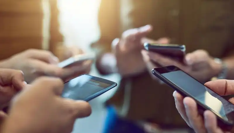 Uygun Fiyatlı Oppo A5 Pro 4G: Performans ve Dayanıklılığın Buluşması