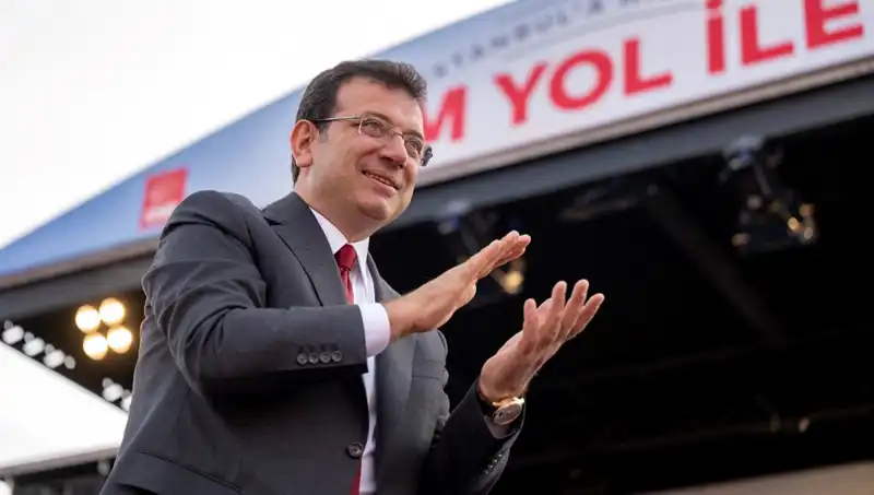 Ekrem İmamoğlu'ndan Şaşırtan Adaylık Açıklaması: Yeni Stratejiler!