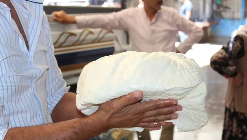 Siirt Peyniri: Lezzetiyle Pazarları Sarıyor, Fiyatı Gündem Oluyor!