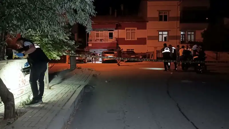Karaman'da Şiddet Dolu Gece: Kız Arkadaşıyla Tartışıp Kanlı Bir Olay Yaratıldı
