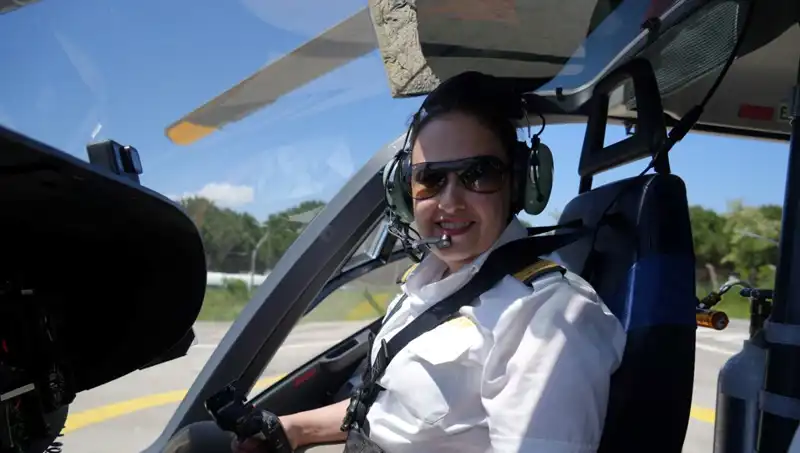 Türkiye'nin Tek Kadın Ambulans Helikopter Pilotunun Muhteşem Hikayesi