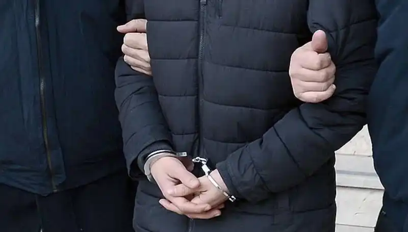 Sakarya'da 32 Yıldır Aranan Şüpheli Polise Teslim Oldu!