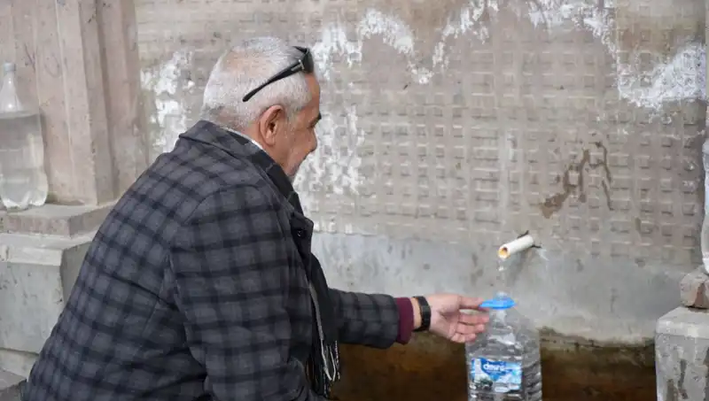 Erzincan'da Şişe Şişe Alınan Doğal Tuz Kaynağı Sağlığı Koruyor