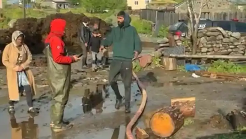 Ardahan'da Şiddetli Yağışlar Sele Neden Oldu: Zarar ve Kurtarma Çalışmaları Başladı
