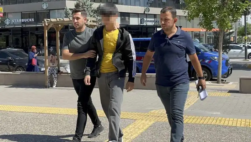 Tartışma Kanlı Bir Olayla Sonlandı: Kardeşini Bıçaklayarak Yaraladı
