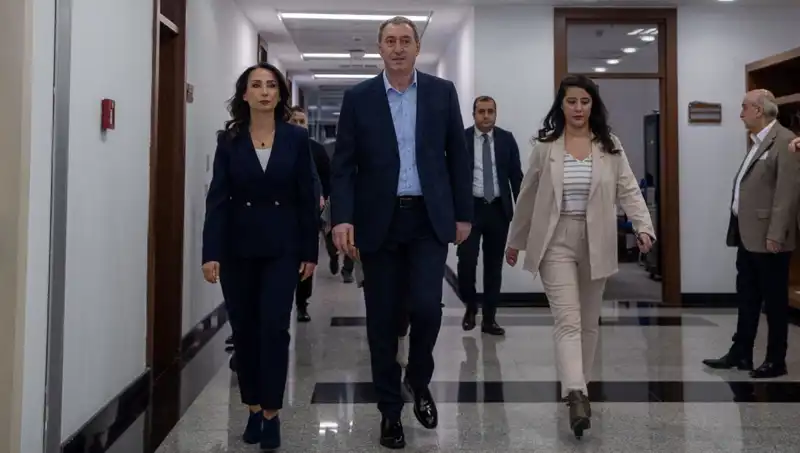 DEM Parti Heyeti, Üç Siyasi Parti ile Buluşmasına Devam Ediyor