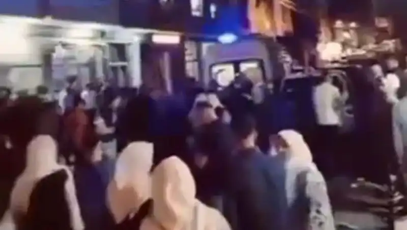 14 Yaşındaki Kader Balkondan Düşerek Ağır Yaralandı: Ayrıntılar Ortaya Çıktı