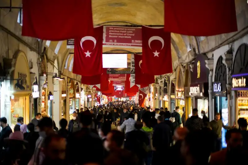Kapalıçarşı'da 100 Milyon Liralık Vurgun: Korumalar ve Çakarlı Araçlar İle Gizlenmiş Olay