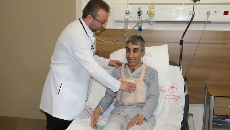 Aort Damarı Yırtılması: Hayati Tehlike Geçiren Hasta Ameliyatla Kurtarıldı