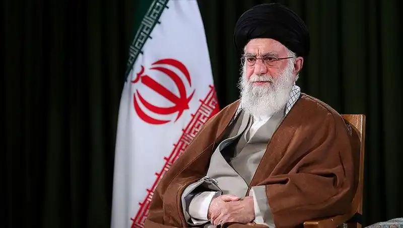 İran Lideri Hamaney'den Sert Açıklama: "İsrail Cevapsız Kalmayacak"