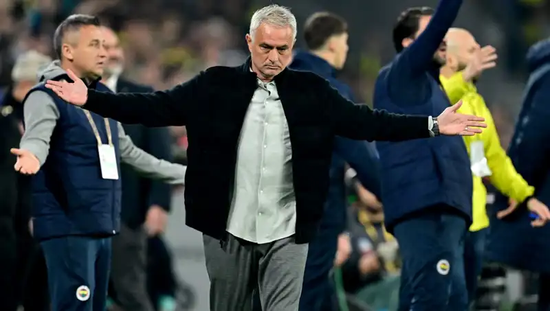 Mourinho'ya Sert Tepki: "Modası Çoktan Geçmiş Biri!"