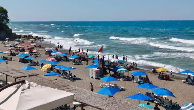 Akçakoca'da Deniz Yasağı: Yüzmek İçin Neden Beklemelisiniz?