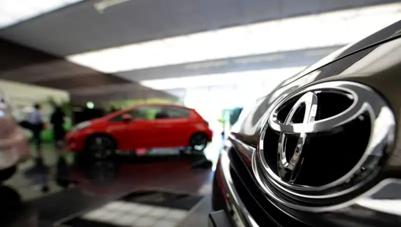 Toyota'nın Gizemli SUV Modeli Ertelendi: Araç Tutkunları Merak İçinde!