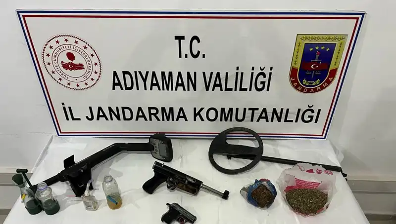 Adıyaman'da Büyük Uyuşturucu Operasyonu: 14 Kişi Yakalandı!
