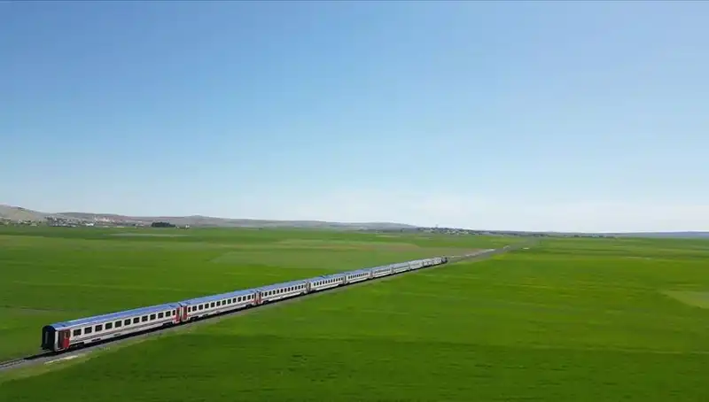Diyarbakır Ekspresi Hızla Yola Çıkıyor: İlk Durak Malatya!