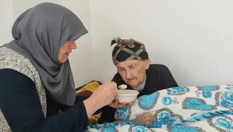 102 Yaşındaki Kezik Nine: Uzun Yaşam Sırrı Hangi Besinde Gizli?