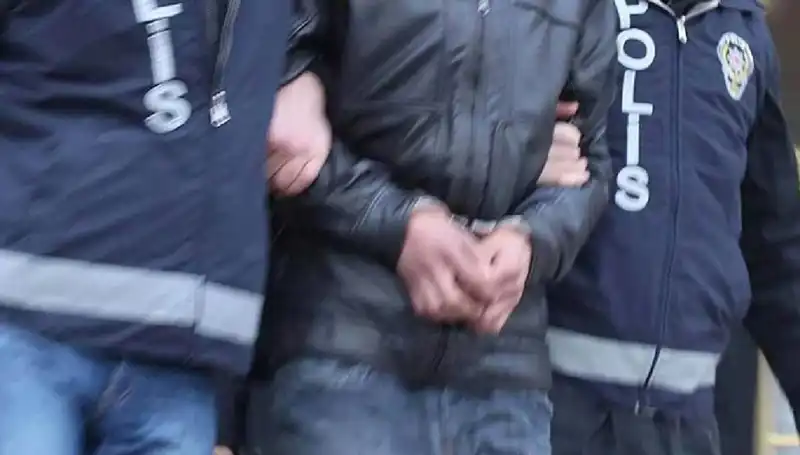 30 İlde FETÖ Operasyonu: 65 Kişi Tutuklandı, İkna Süreci Başlatıldı!