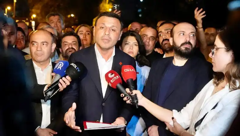 CHP İstanbul İl Başkanı Özgür Çelik İfadesini Verdi: Siyasetin Gizli Yüzleri Ortaya Çıktı
