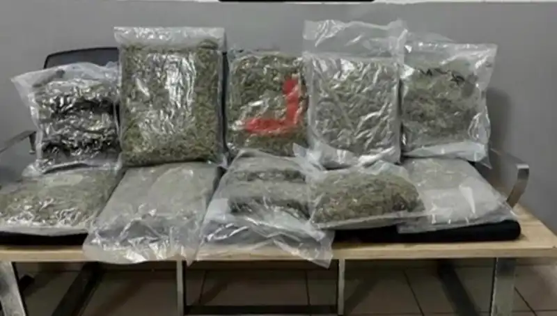 İzmir'de Suçla Mücadelede Büyük Başarı: 1 Haftada 92 Şüpheli Yakalandı!