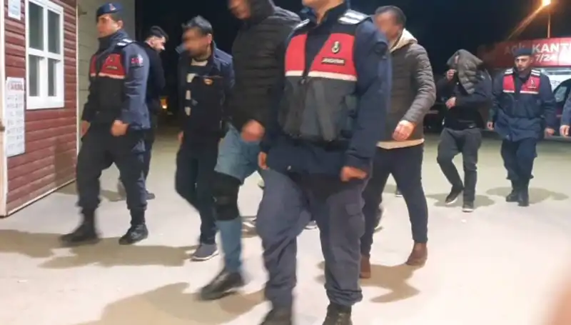 Bağ Evinde Yapılan Uyuşturucu Partisi, Polisi Harekete Geçirdi