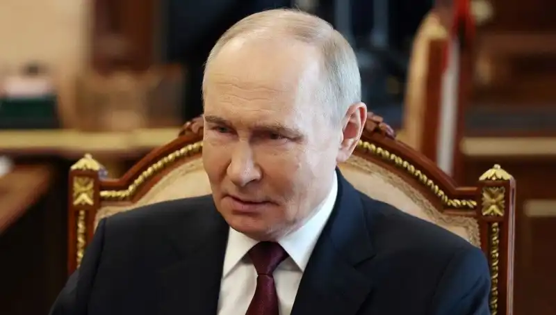 Putin ve İran'dan Tarihi Stratejik Ortaklık Anlaşması: Bölgesel Etkileri Neler Olacak?