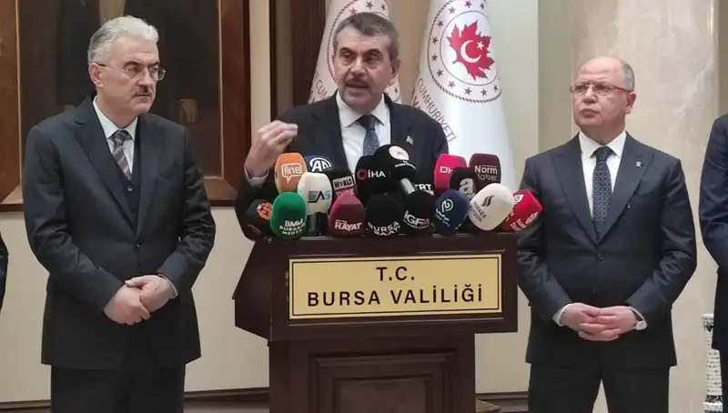 Çalışanlardan Protestoya Panik: Bakan Tekin'den Sert Uyarı Geldi