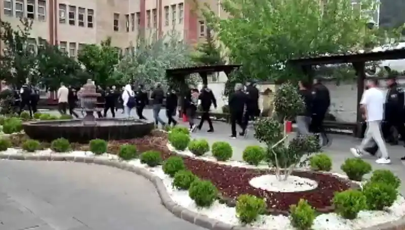 200 Milyon Liralık Dolandırıcılık Operasyonu: 16 Şüpheli Tutuklandı