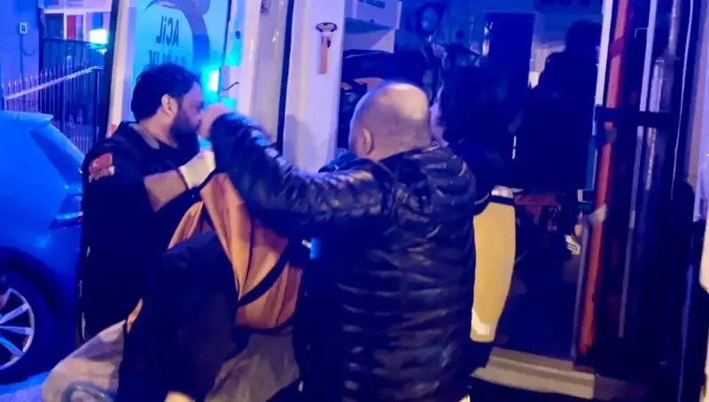 Tartışma Sonrası Dehşet Anı: Oğlu Babasını Silahla Vurdu