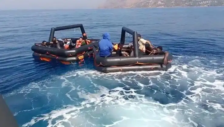 Ayvacık'ta 19 Kaçak Göçmen Kurtarıldı: Dram dolu hikayeleri ortaya çıktı