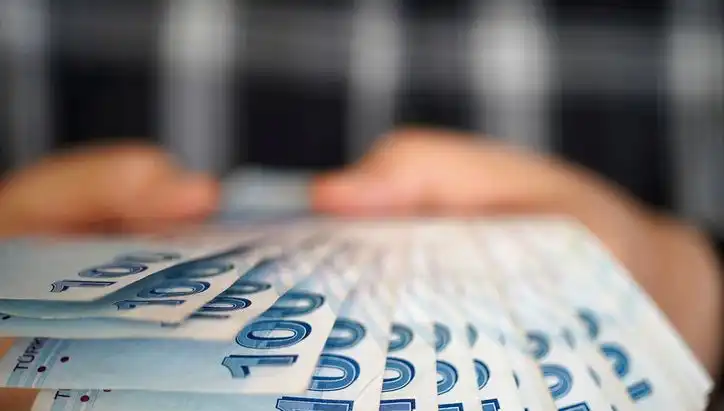 Emekli Promosyonları 2025: Bankaların Teklifleri Hangi Seviyede?